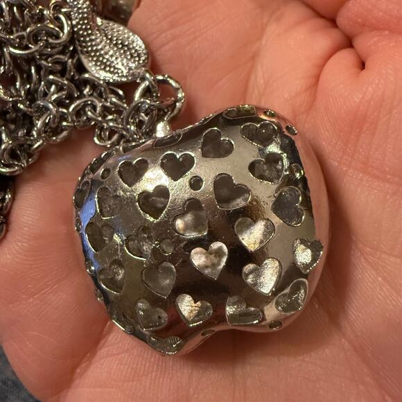 RARE Juicy Couture Silver Tone Puffed Apple Pendant Necklace - Picture 9 of 9